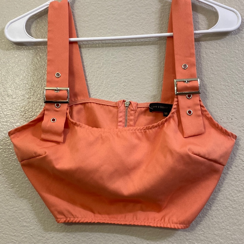 peach buckle crop top